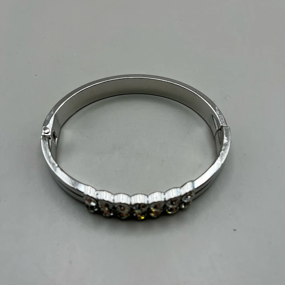 Elegant Silver Hinged Crystal Bracelet